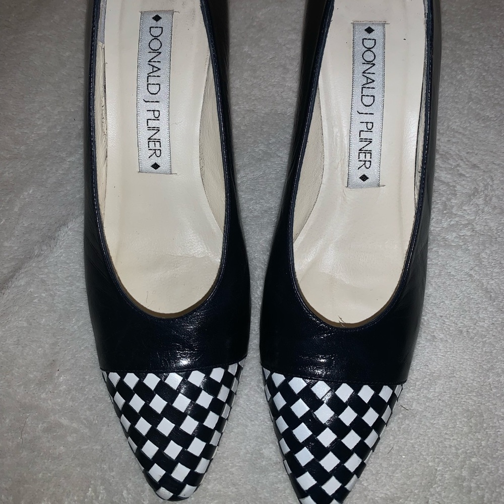 Vintage Donald J Pliner Dark Navy Blue checkered heels 7N